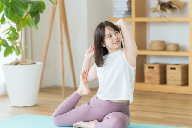 ヨガ 肩こり ひどくなる